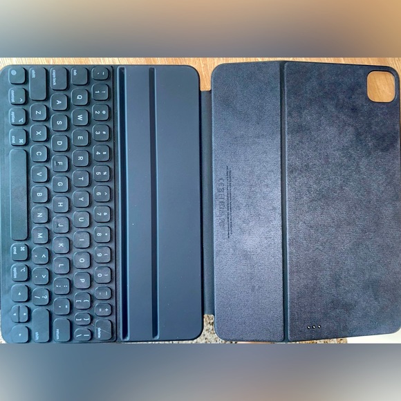 iPad keyboard brand new never used! - Picture 5 of 6